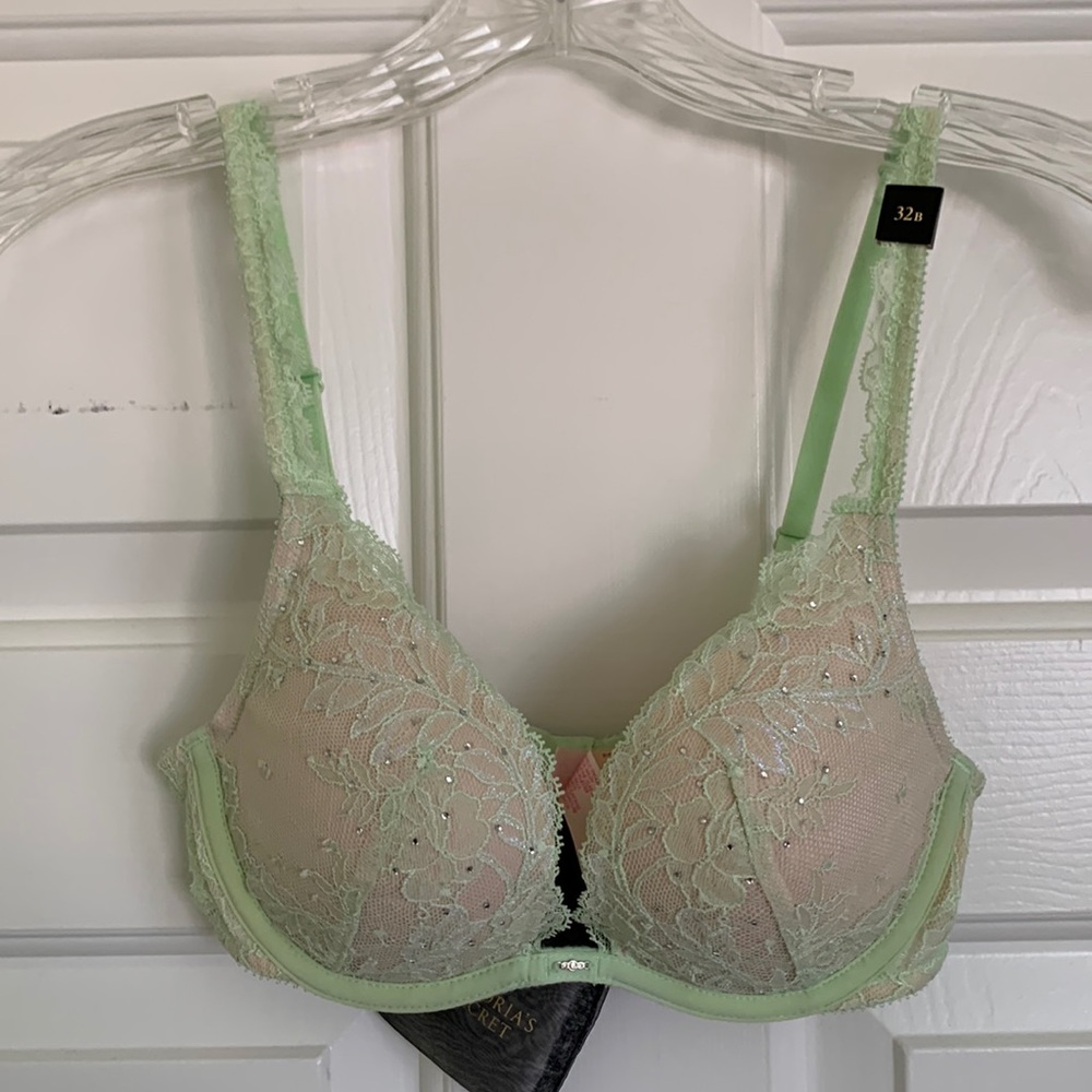 Victoria’s Secret 32B bra green Lace Vintage NWT 32 B Rhinestone Pastel Shimmer